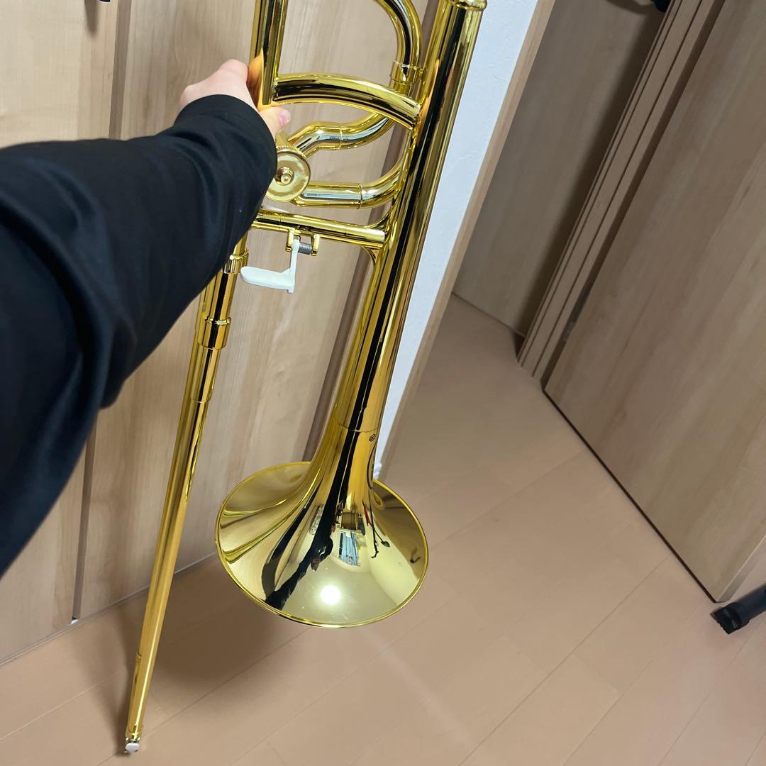 プラスチック　トロンボーン　ゴールド