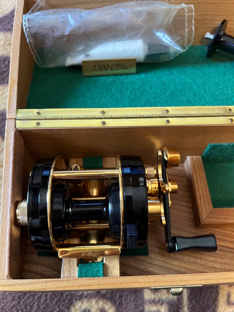 リール ABU 2500 CDL