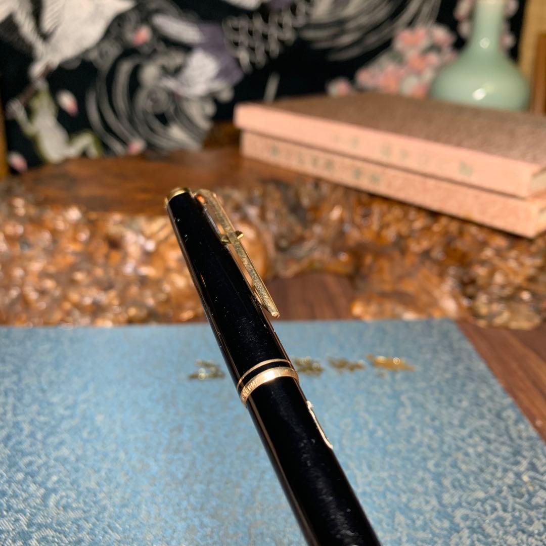 モンブラン ボールペン ハンマートリガー式 ブラック／