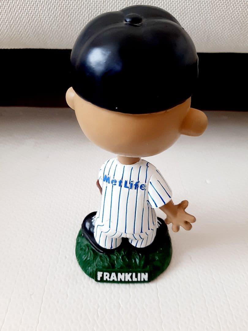 MetLife ボブルヘッドフィギュア　スヌーピー　フランクリン