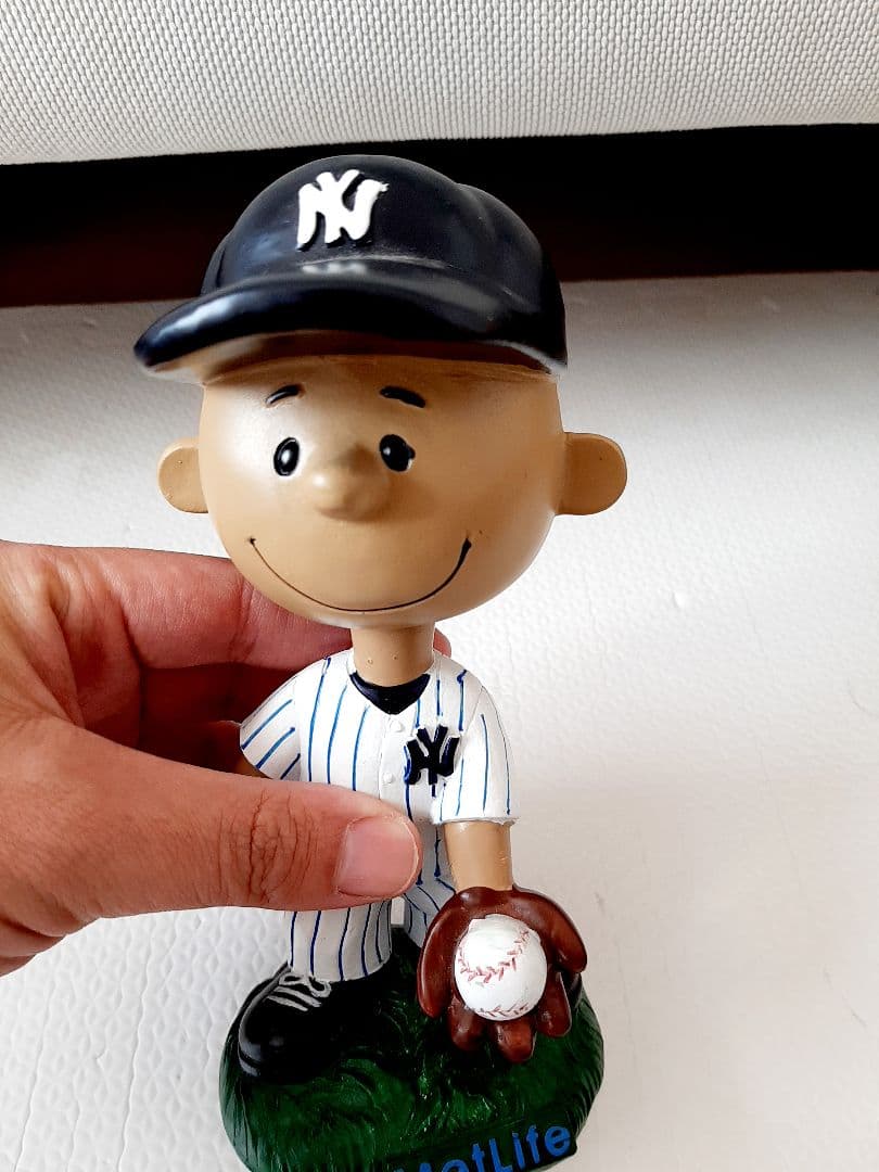 MetLife ボブルヘッドフィギュア　スヌーピー　フランクリン