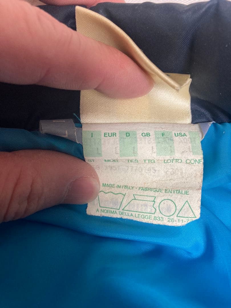 イ*し様 ⭐︎週末限定⭐︎uhlsport インテルミラノ　ダウンジャケット　激