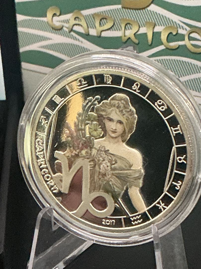 ミュシャ × 黄道十二宮 ― 山羊座、Capricornus　銀メッキ付き白銅貨