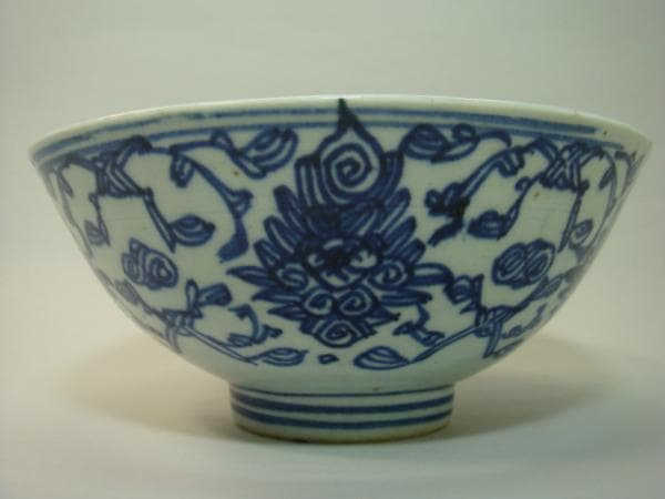 鉢■染付 唐草紋 中国 明時代 古い青華茶碗 古鉢 唐物 古玩 時代物 骨董品■