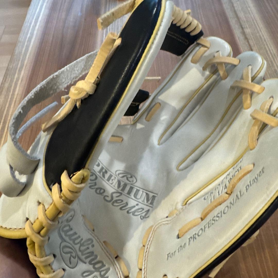 【美品】ローリングングス　Rawlings グローブ 白 ネイビー