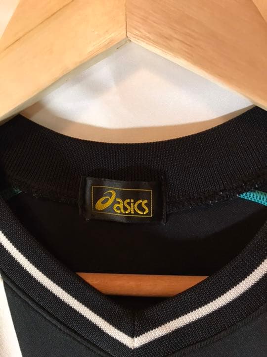 正規品asics ヴィッセル神戸「5」シジクレイ・デ・ソウザ 半袖Oユニフォーム
