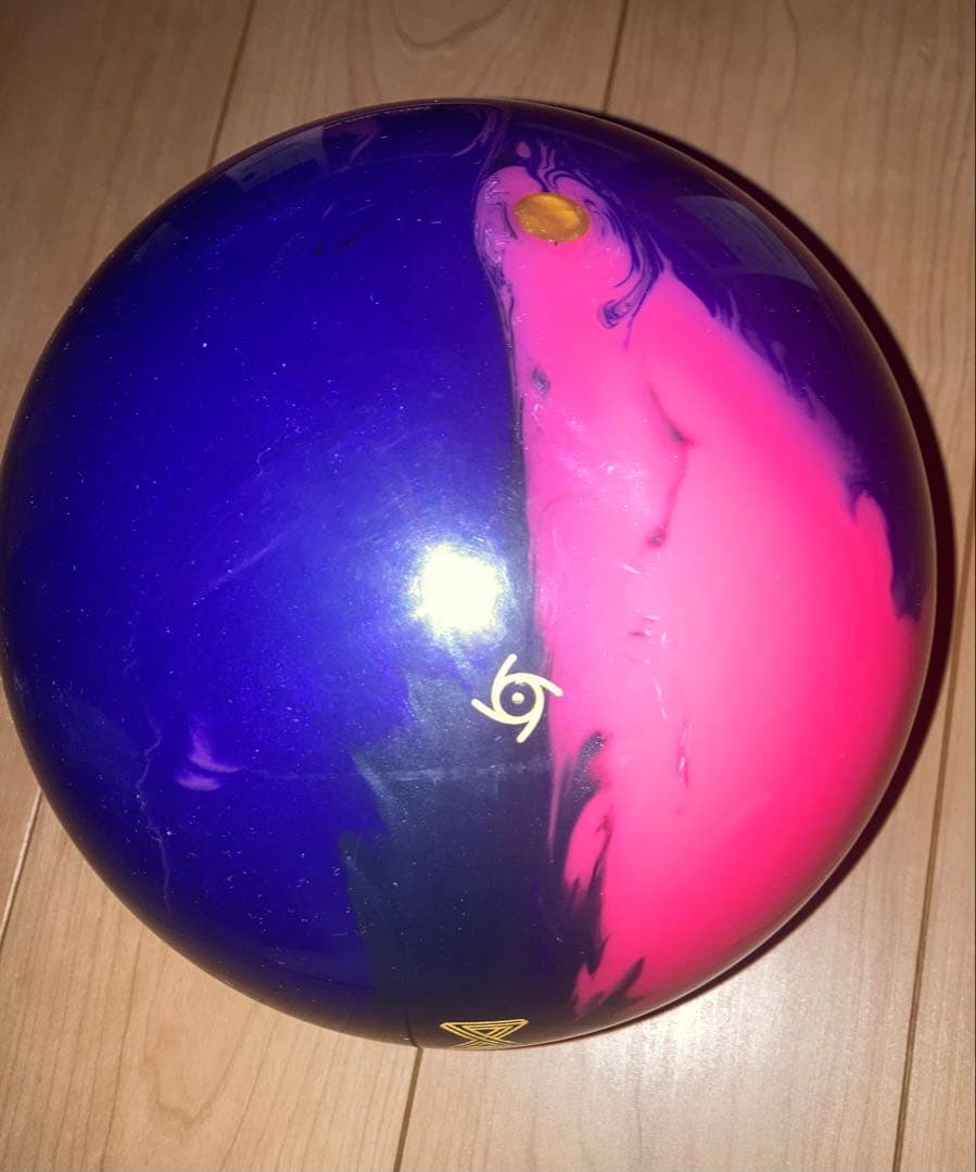 ボウリング　リアルアブソリュート　15ポンド 新品　ストーム