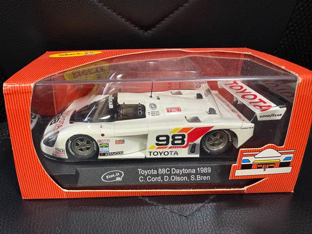 スロットカー1/32 Slot.it Toyota88C Daytona1989