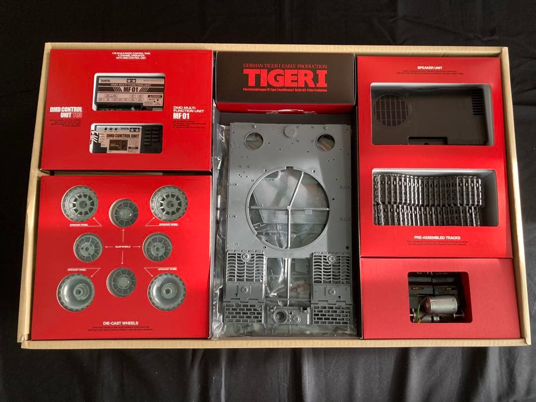 タミヤ1/16ラジコン戦車 タイガー1 フルオペレーションセット(未組み立て)