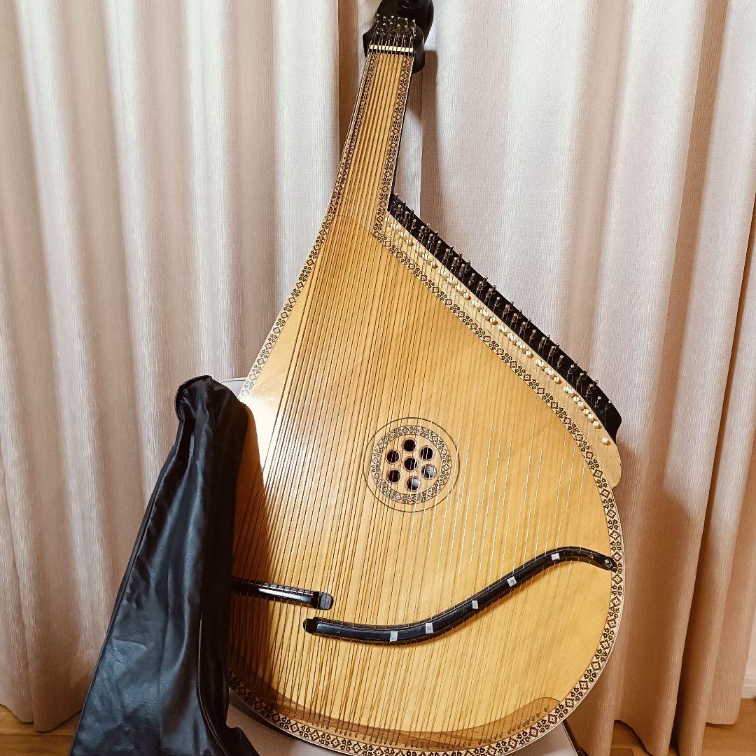 　楽器　バンデューラ　縦琴　ライアー　ハープ　ライヤー　民族楽器