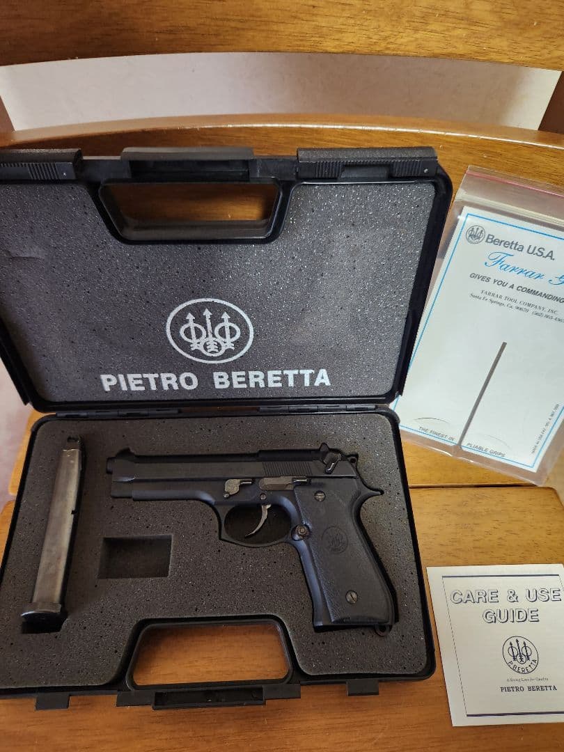 KSC M9　ヘビーウエイトモデル　実物ケース、usグリップ