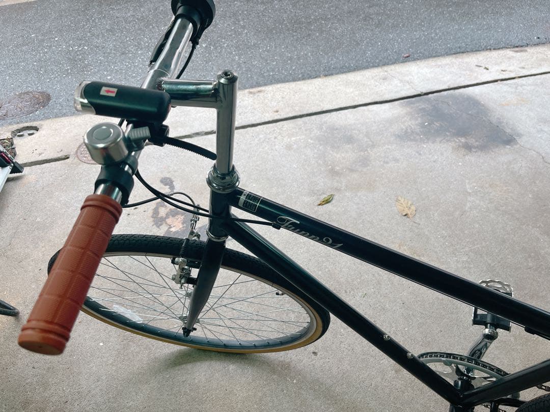 ブラック クロスバイク Vブレーキ シマノ