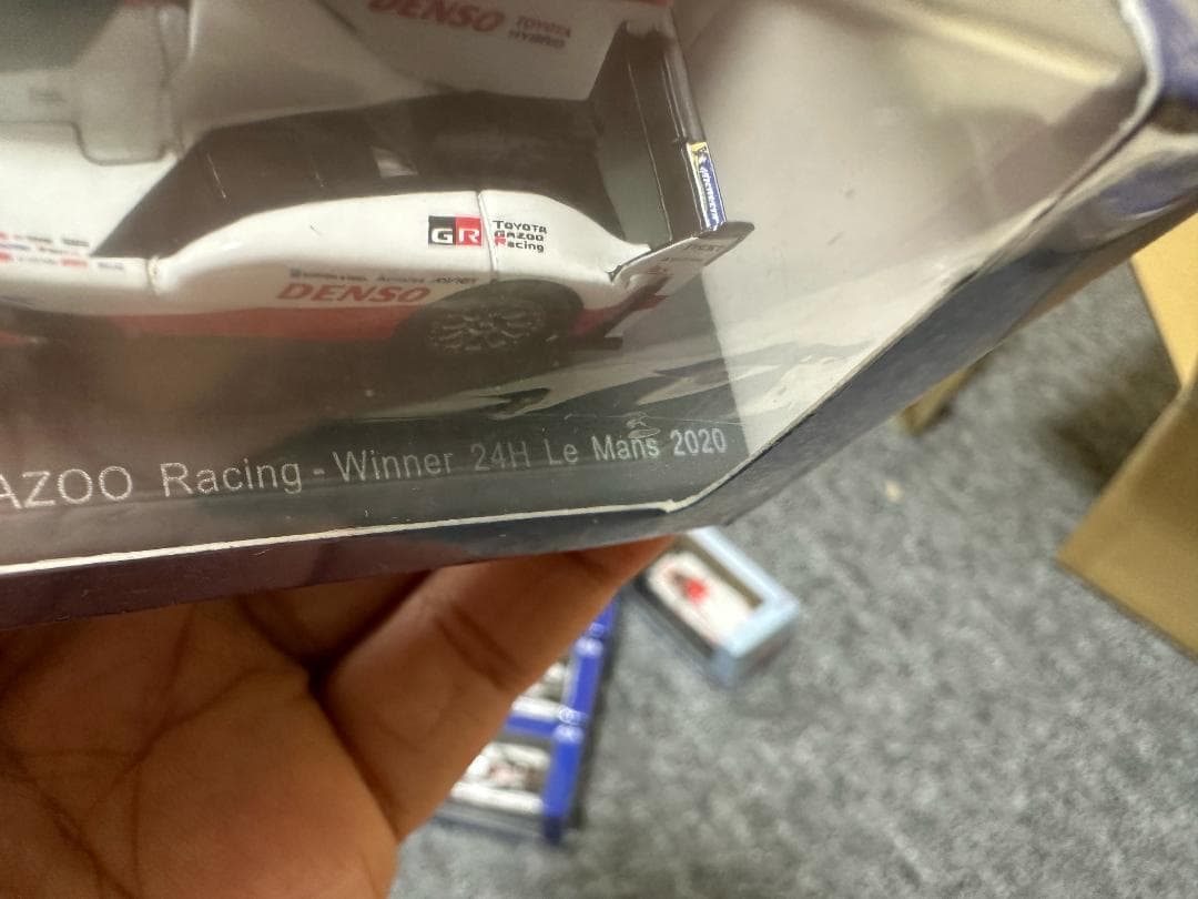 1/64 ミニカー　スパーク　2020 トヨタ　TS050　#8　優勝車