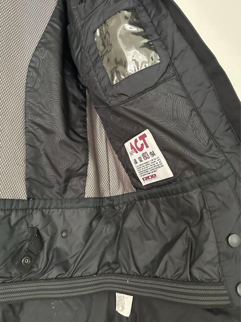 RIDE レディース　スノーボードウェア　Sサイズ　ブラック