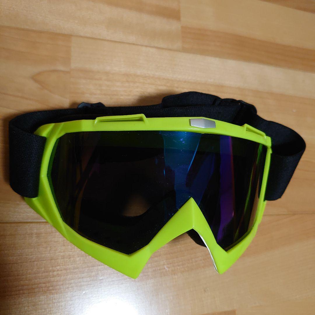 スノーボード　スキー　2点セット　ゴーグル　ニット帽　美品