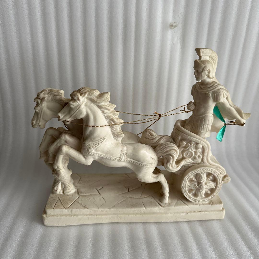 イタリア製　白馬　置物