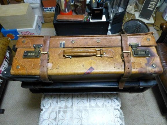 ★革製　スーツケース　レトロ★
