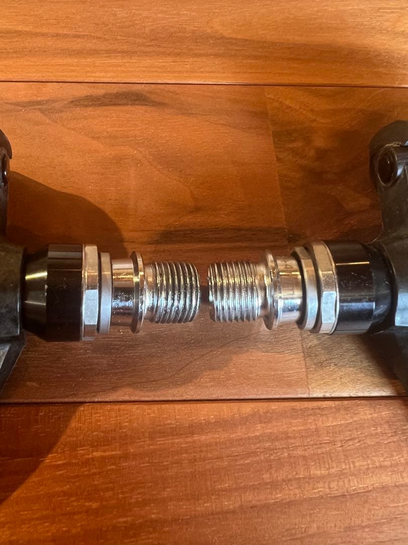 J*n様 Dura-Ace ビンディングペダル カーボン製　PD-R9100 ＋