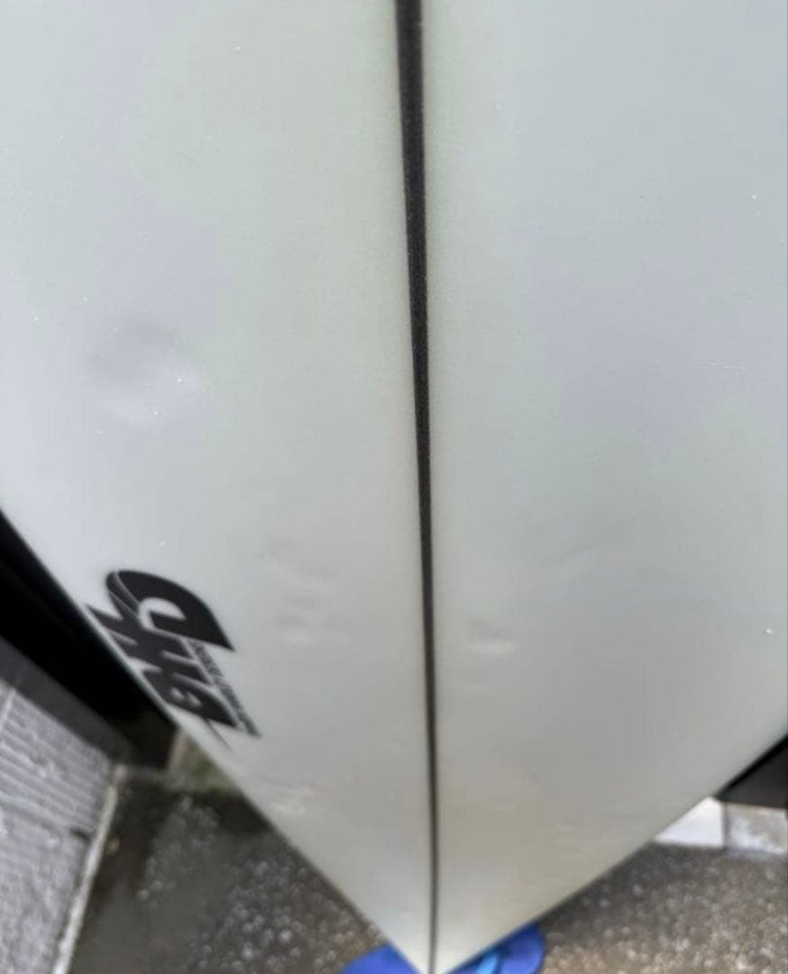 【美品】5’11 DHD MF DNA ハイパフォーマンスボード サーフボード