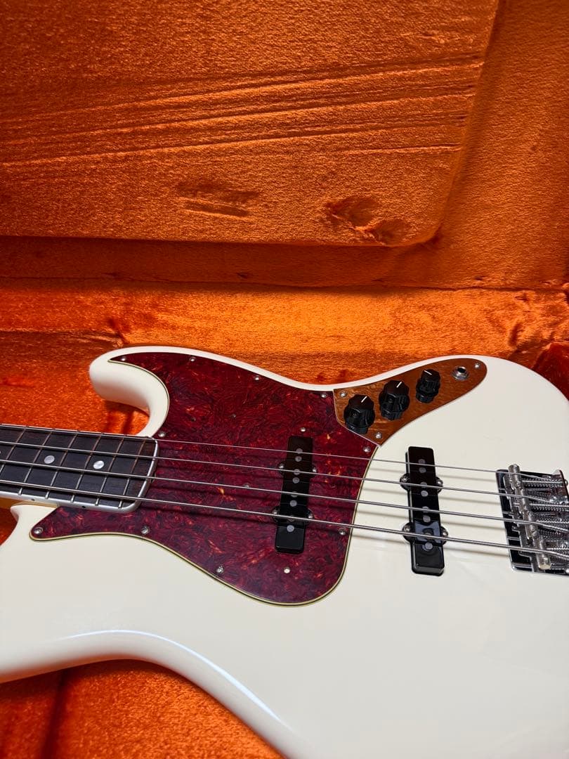 【漆黒指板】fender American Vintage II 1966 JB