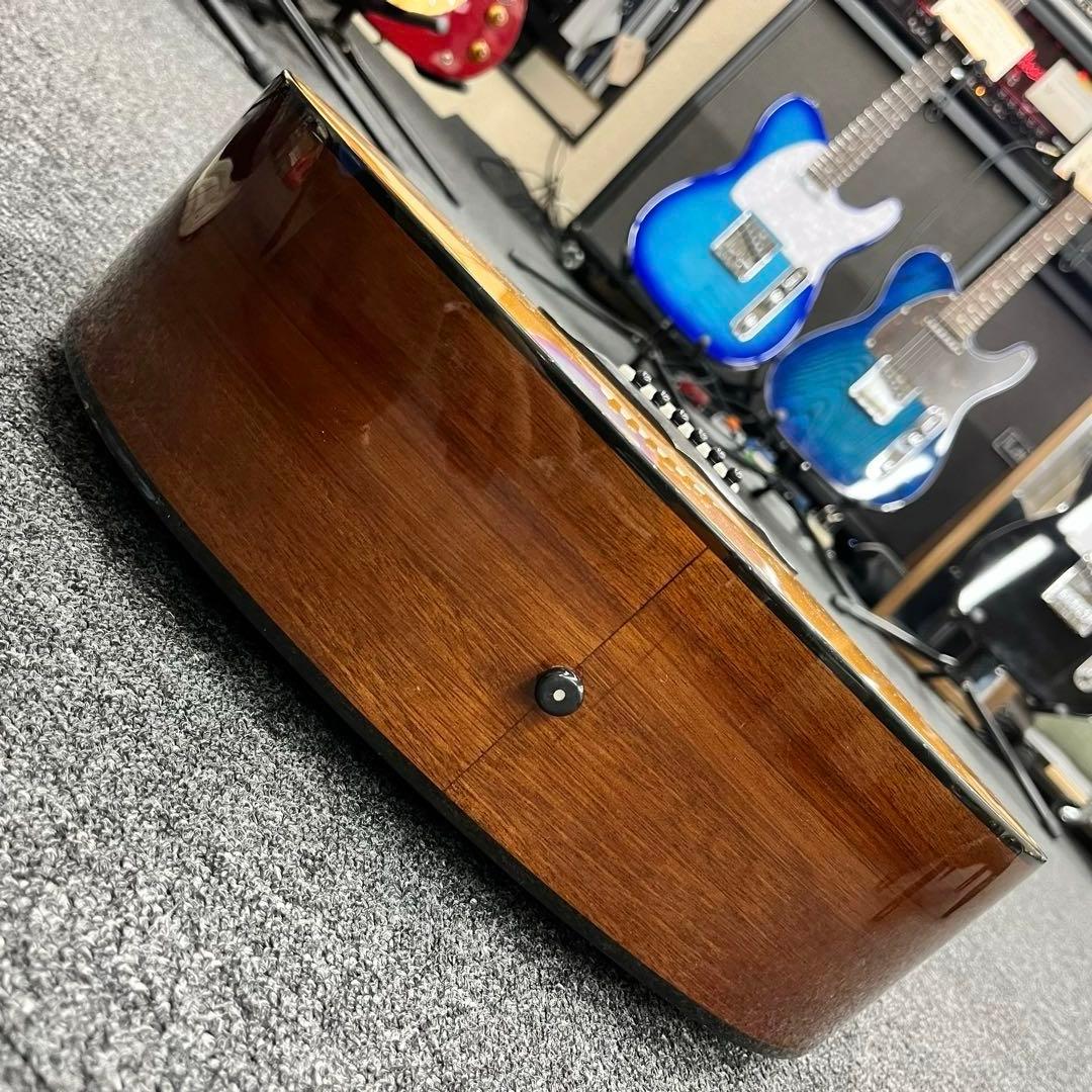 【11101】Fender acoustic AVALON 2