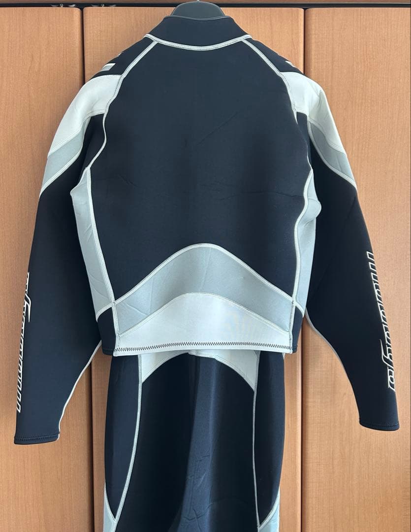 MOBBY'S ウエットスーツ