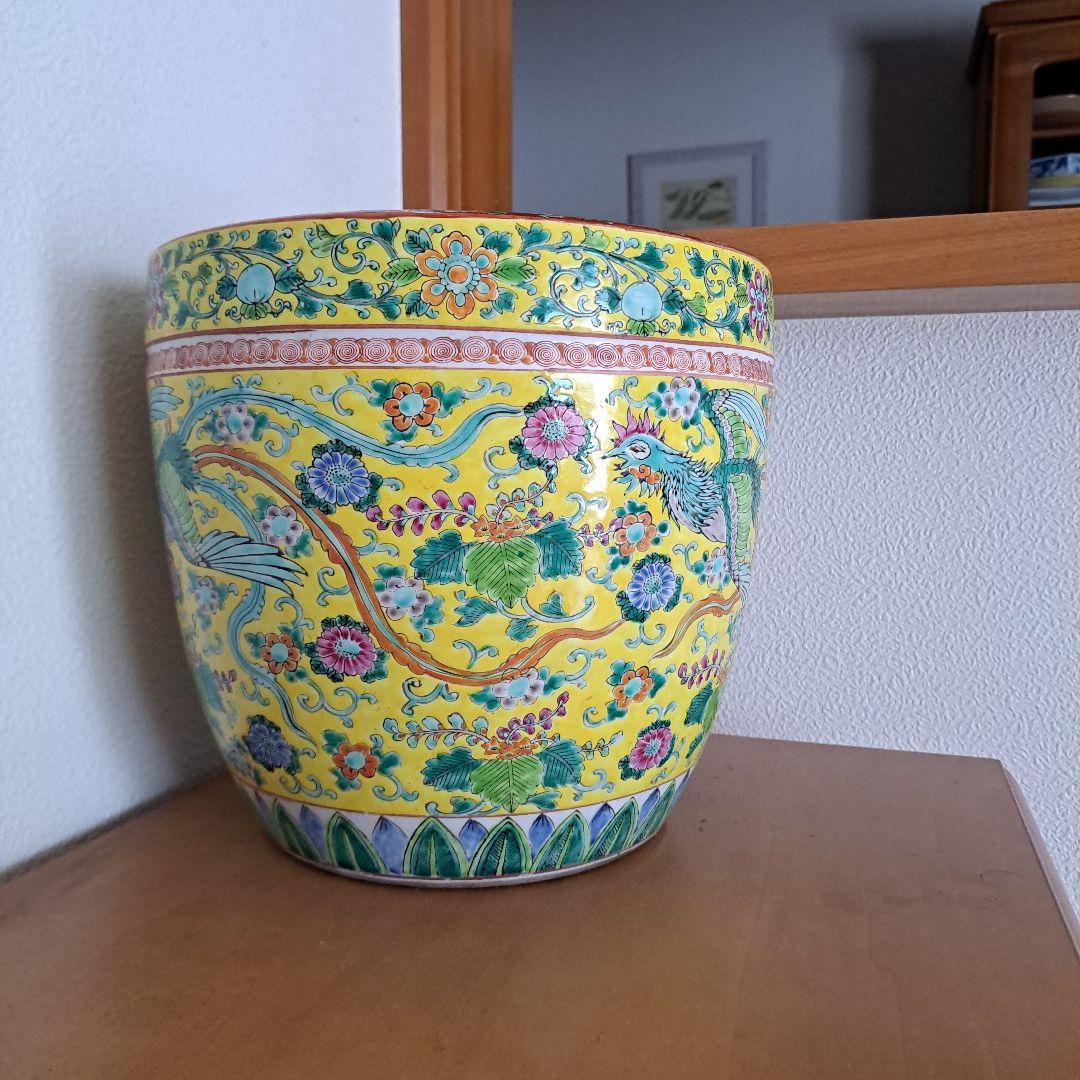 昭和レトロ　伊万里？　火鉢 の出品！