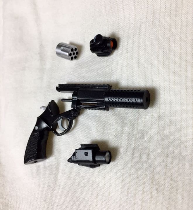 S&W  M500 カスタム 1/6 パニッシャー ウォーゾーン