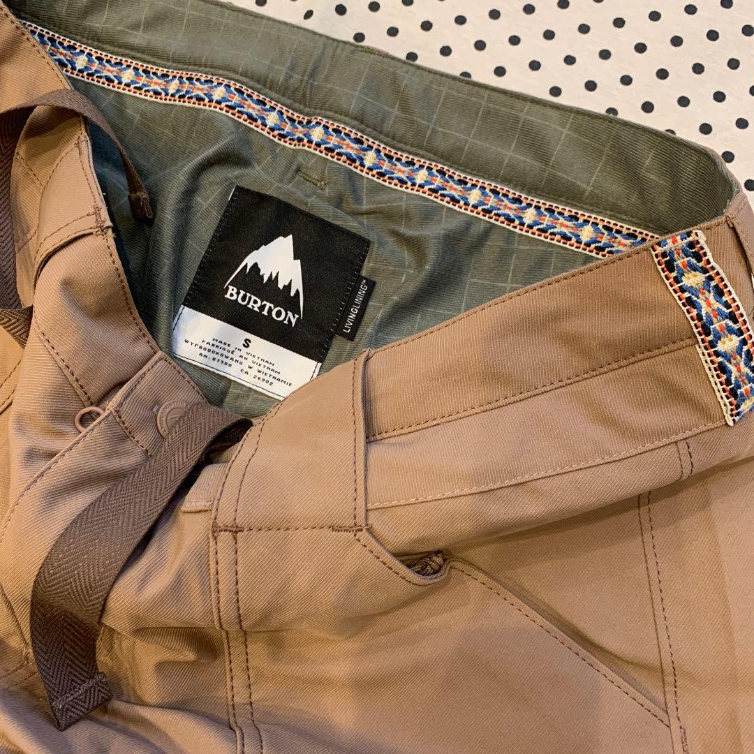 バートン　LIVING LIVING スノーボードウェア　上下　美品