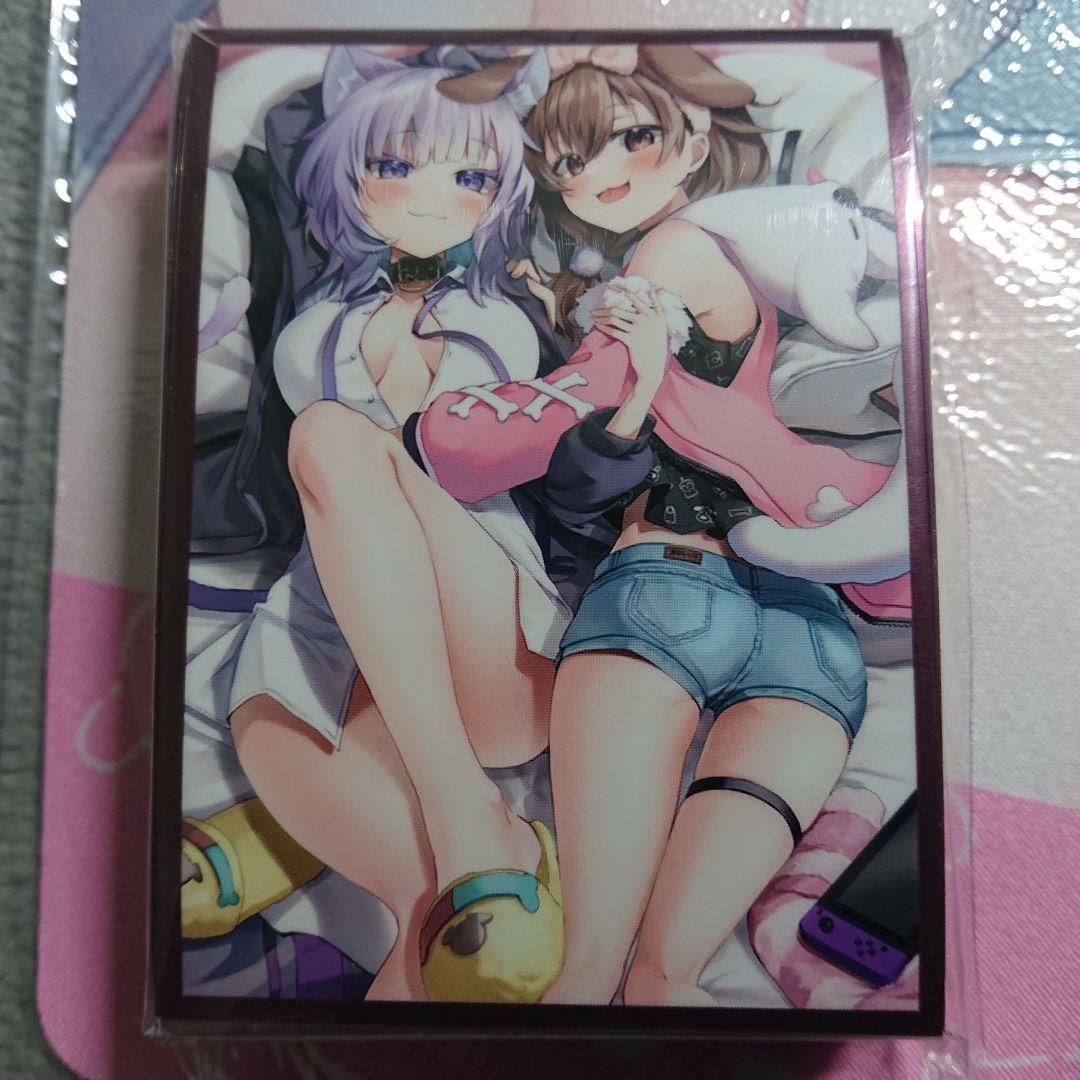 α1 ホロライブ 部屋着&抱きしめ おかゆ&ころね スリーブ&プレイマット