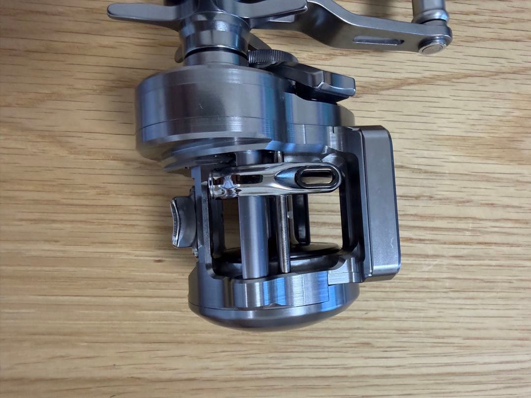 リール Shimano 24Ocea Conquest CT300HG