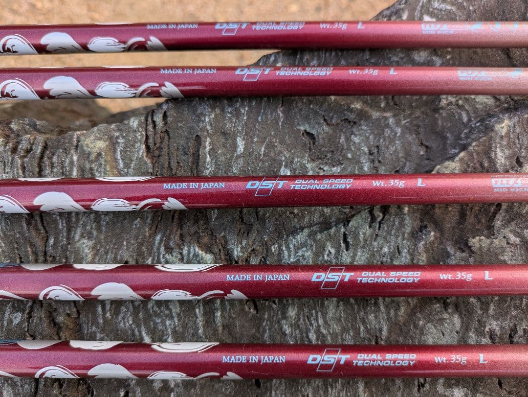 レディースゼクシオ12アイアン5本ボルドー