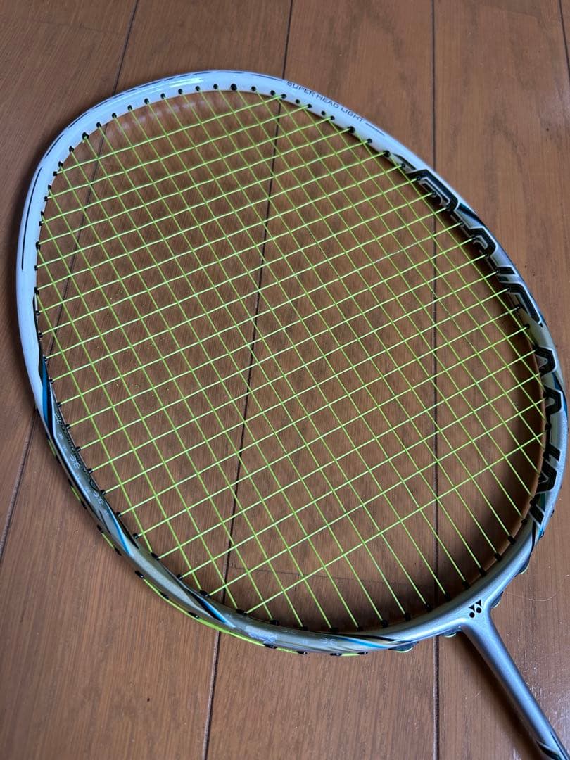 YONEX NANORAY 750 バドミントンラケット　新年値下げします