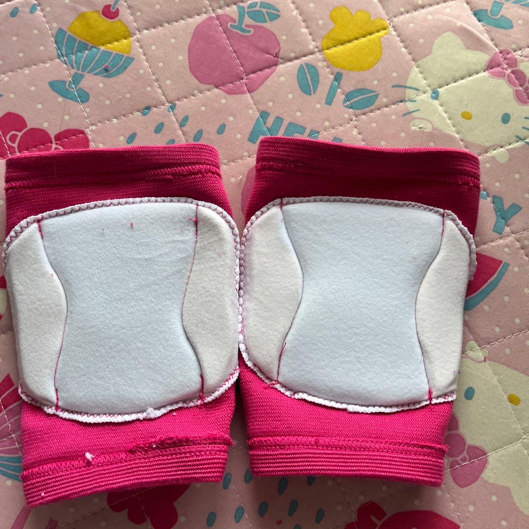 バレーボールシューズとサポーターセット