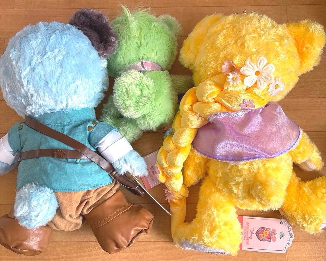 ディズニーストア ラプンツェル フリン パスカル ぬいぐるみ コスチューム