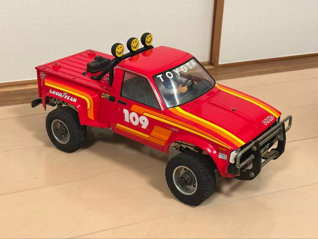 タミヤ　トヨタハイラックス　4WD 初代