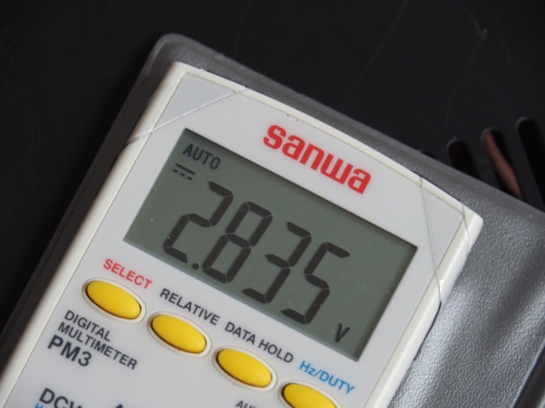 m*o様 ALINCO DM-130MV 32A DC電源 /デジタル電圧計添付