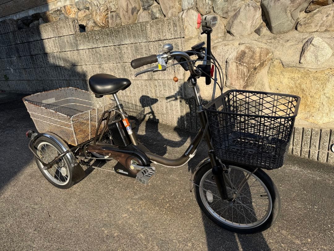 Panasonic 電動アシスト三輪自転車 ビビライフBE-ELR83
