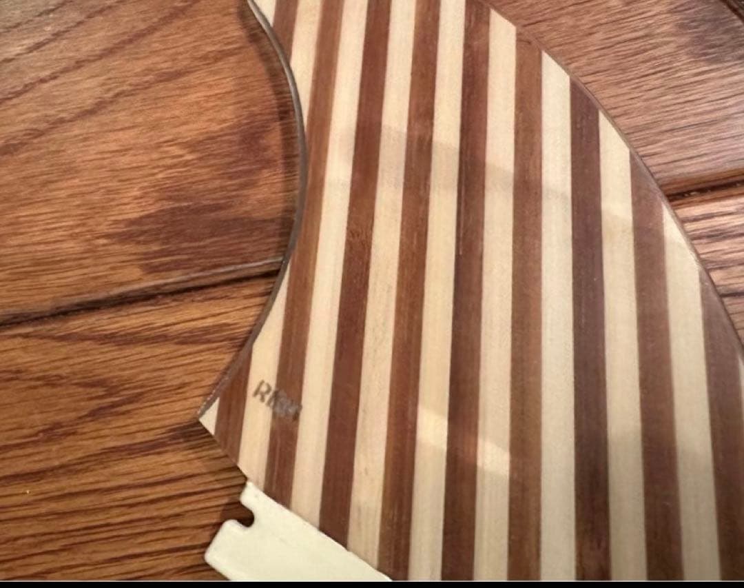 101 ツインザーフィン Derrick Disney サーフボード