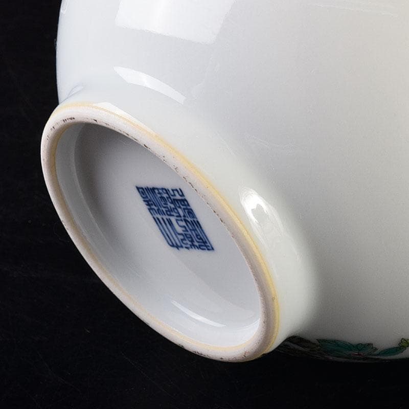 中国　大清乾隆年製　粉彩　牡丹文　長頸瓶　一輪挿　M　R7901E