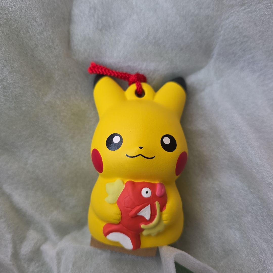 新品　2021 ポケモン 陶飾り 鈴 ピカチュウ と コイキング
