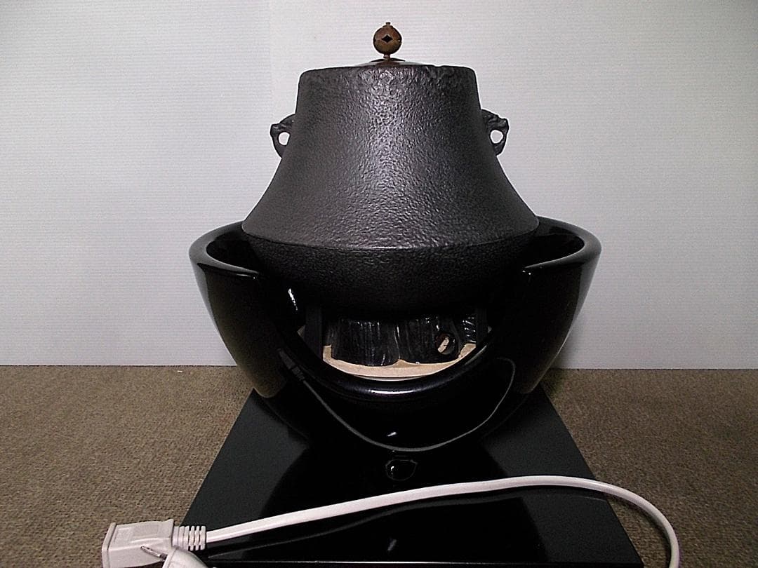 茶道具 富士釜 茶釜 真塗風炉型野々田電熱器 動作品 送料込み