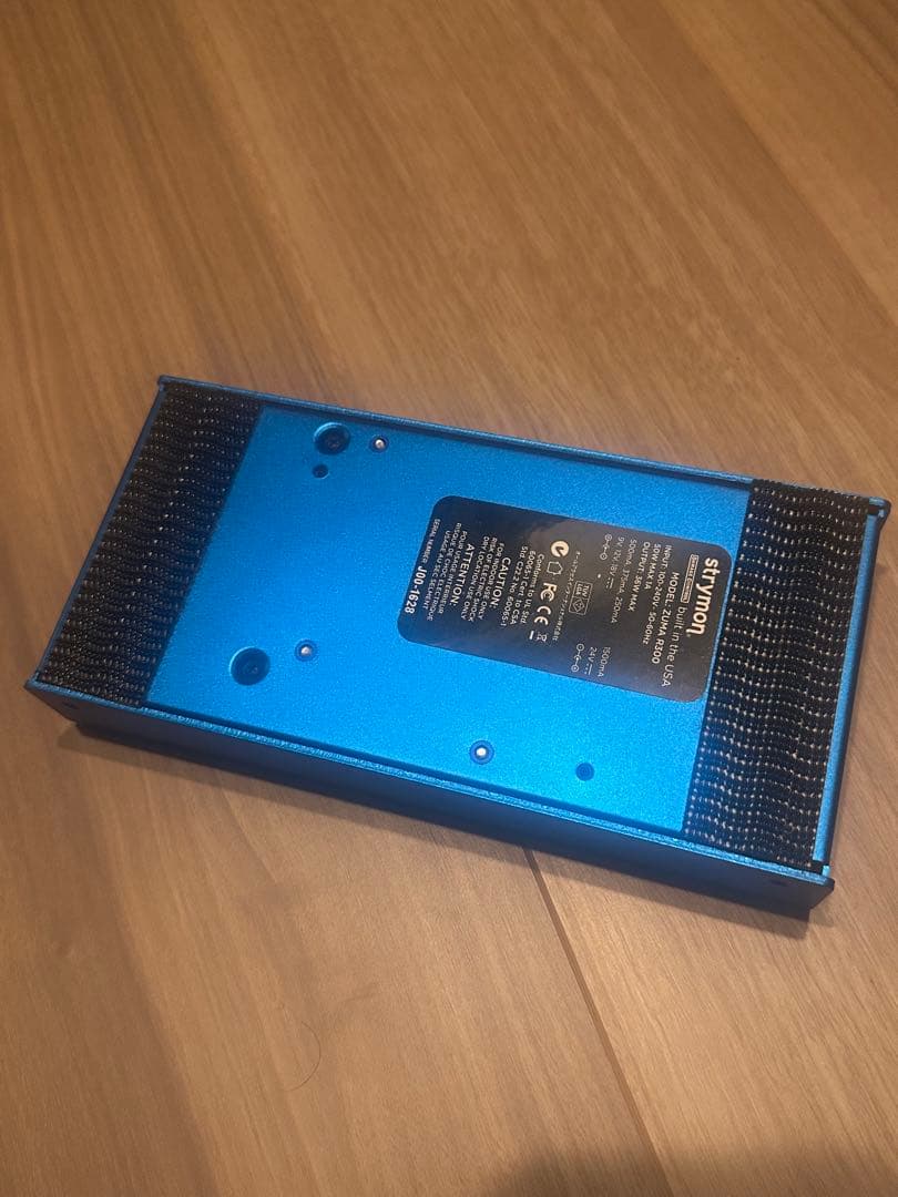 Strymon Zuma R300 ギター ベース パワーサプライ エフェクター