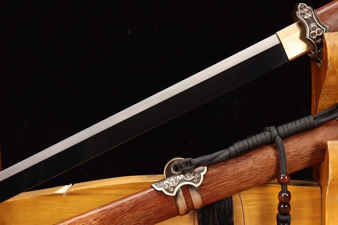 【唐刀】 古兵器 武具　刀装具　日本刀　模造刀 居合刀