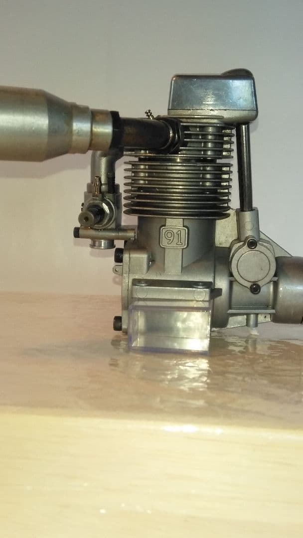 模型飛行機用エンジン、 サンダータイガー91(15cc） 価格を下げました