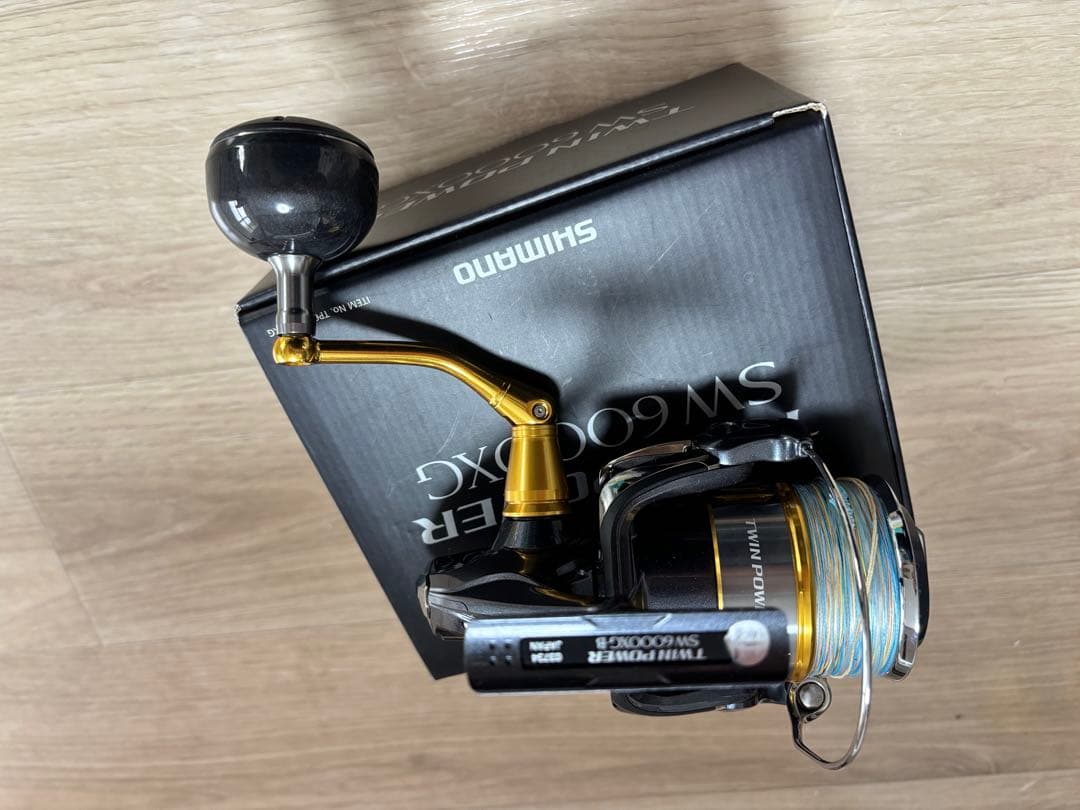 【美品】おまけ付きSHIMANO TWIN POWER sw6000x