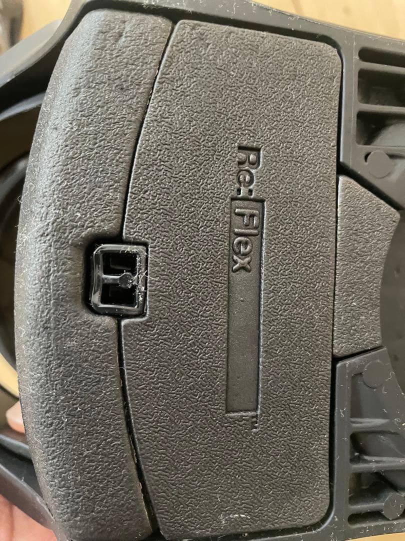 BURTON CARTELビンディング