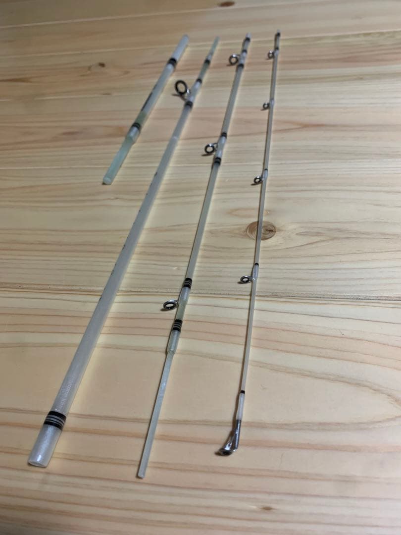 トラウトロッド グラスファイバー製 クリア/ホワイト