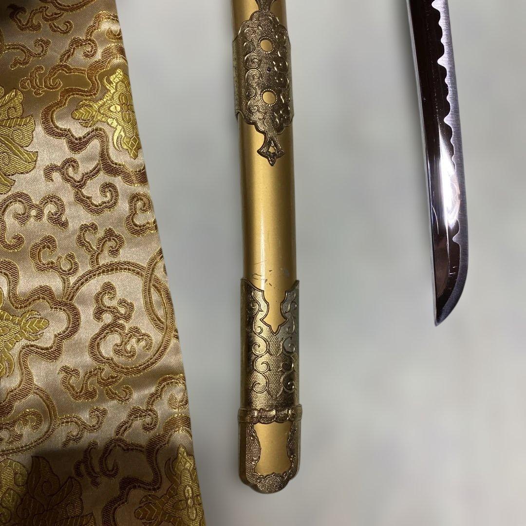 豪華版模造刀(刀袋付) 太刀造り 金茶柄 太刀型金鍔 金呂鞘