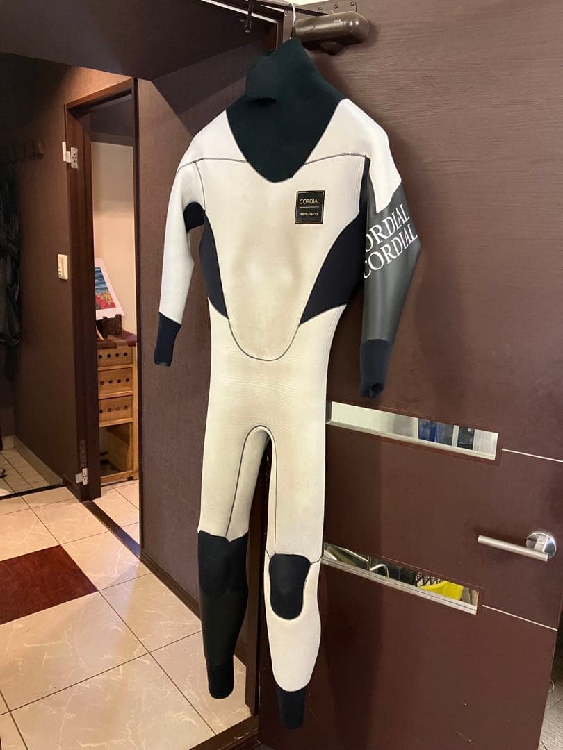 ネックイン　フルスーツ　メンズ　コーディアル